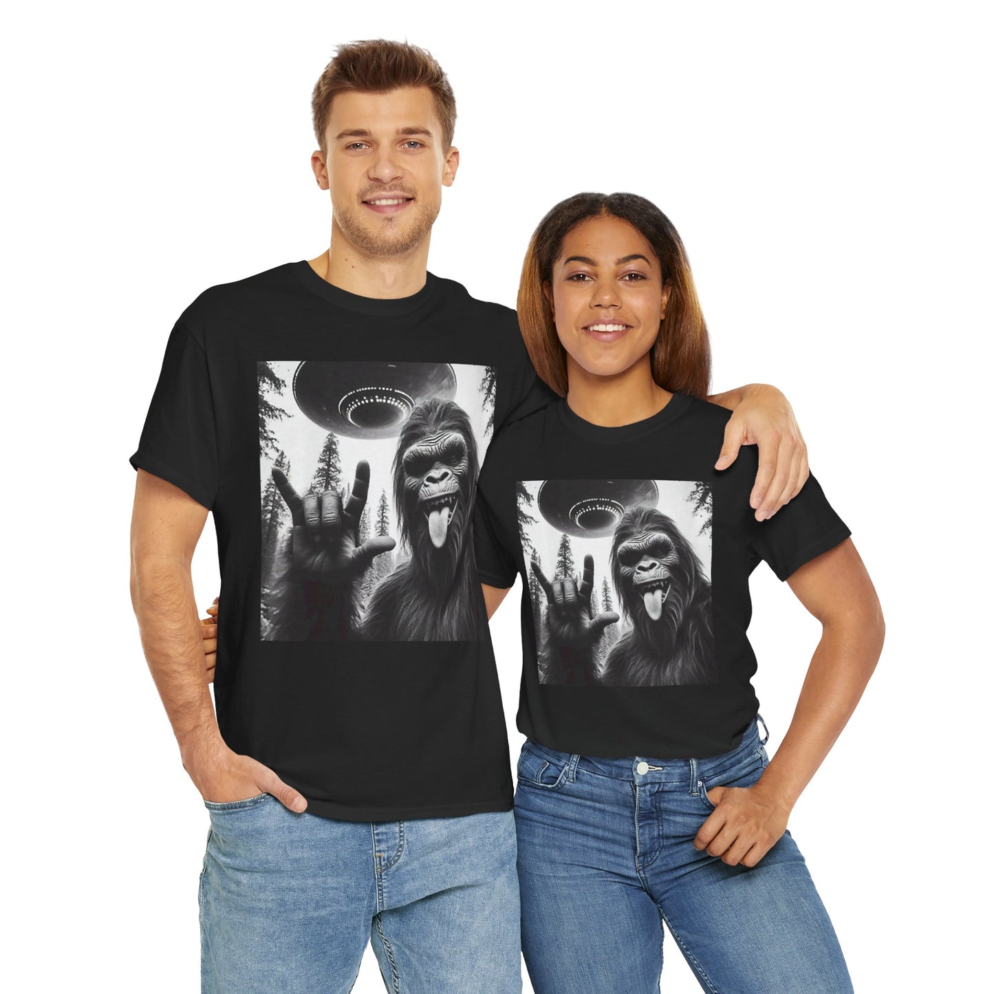 Funny Sasquatch UFO Bigfoot Rock On Selfie Unisex Tee