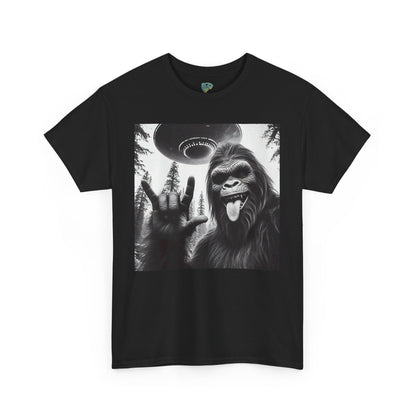 Funny Sasquatch UFO Bigfoot Rock On Selfie Unisex Tee